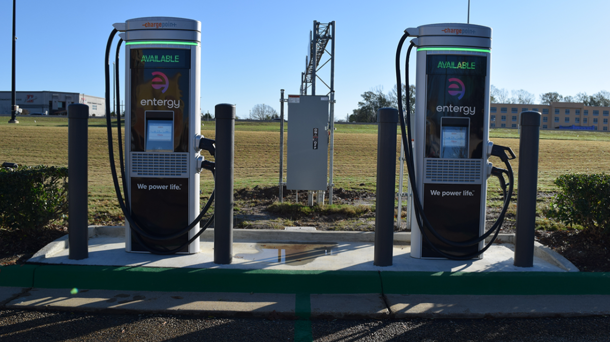 You are currently viewing Entergy Mississippi Brings First Electric Vehicle Fast Chargers to Renaissance at Colony Park