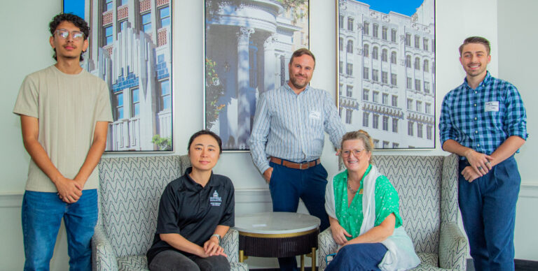 Read more about the article MagnoliaEd: An AI Chatbot Helps Professors Answer Students’ Questions 24/7